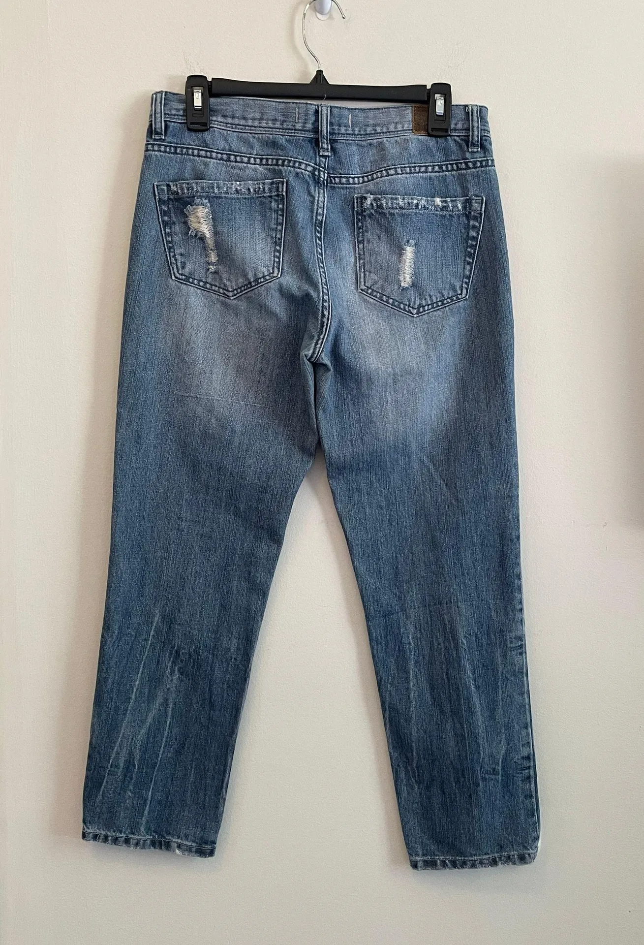 Distressed Cropped Jeans - Image 2