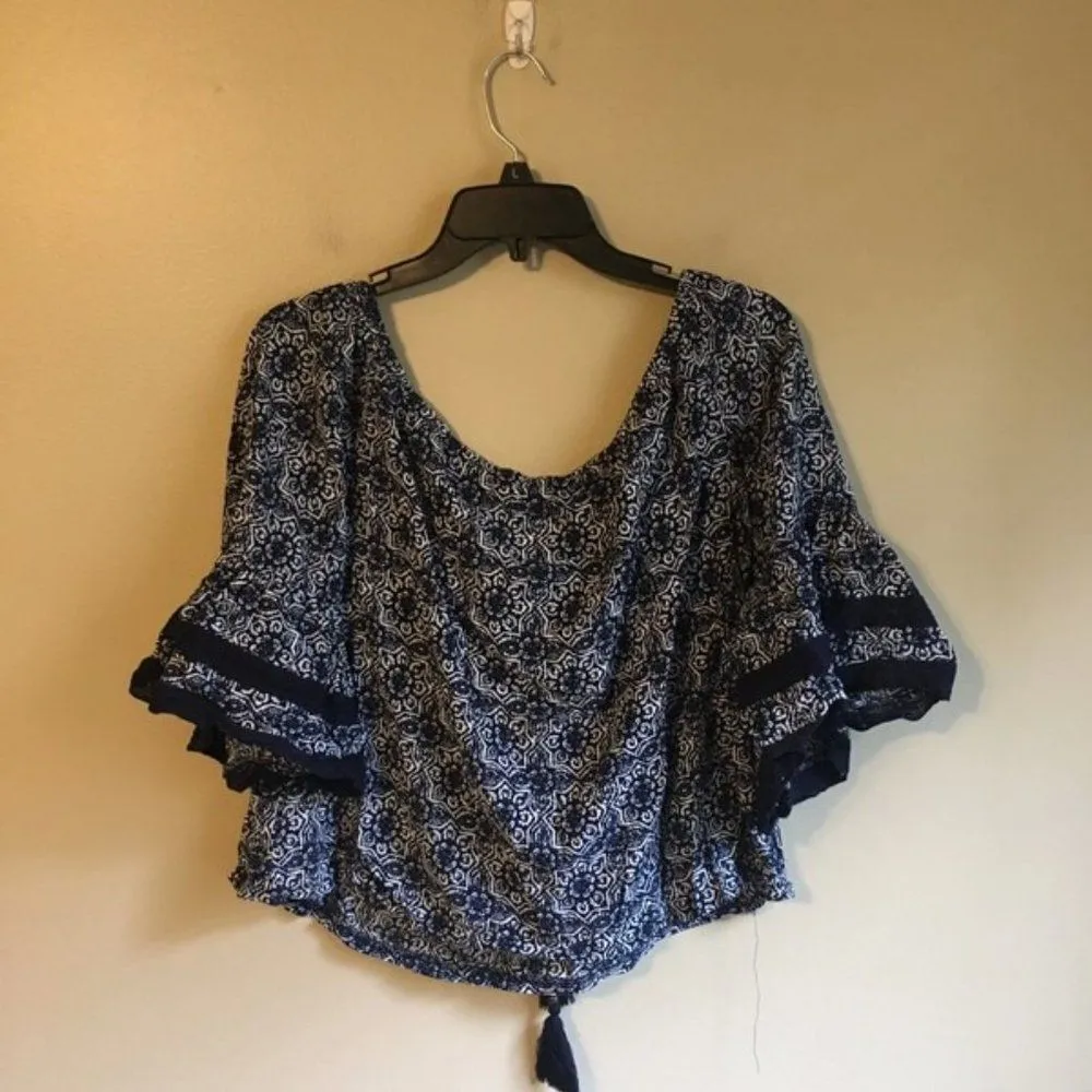 Solitaire medium blue crop top - Image 2