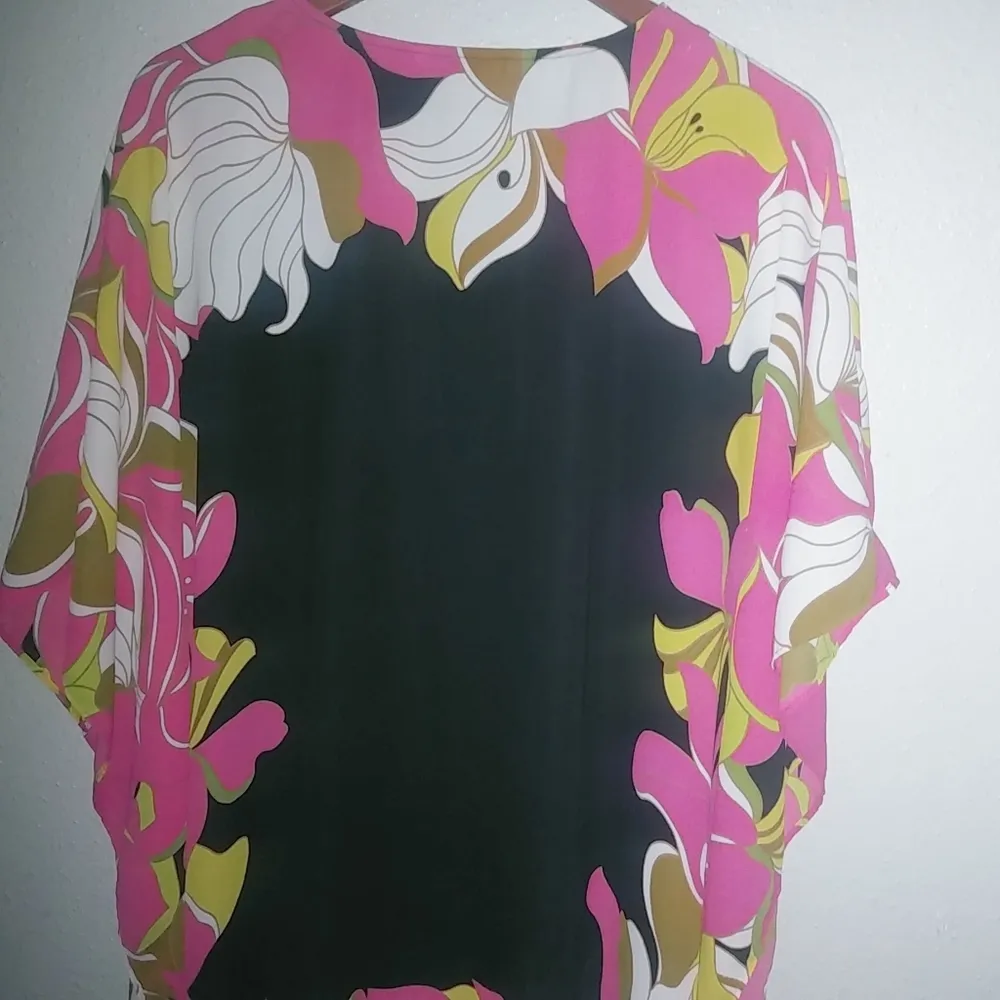 Peter Nygard XL Floral Pullover Kimono Tunic Top Pink Black - Image 4