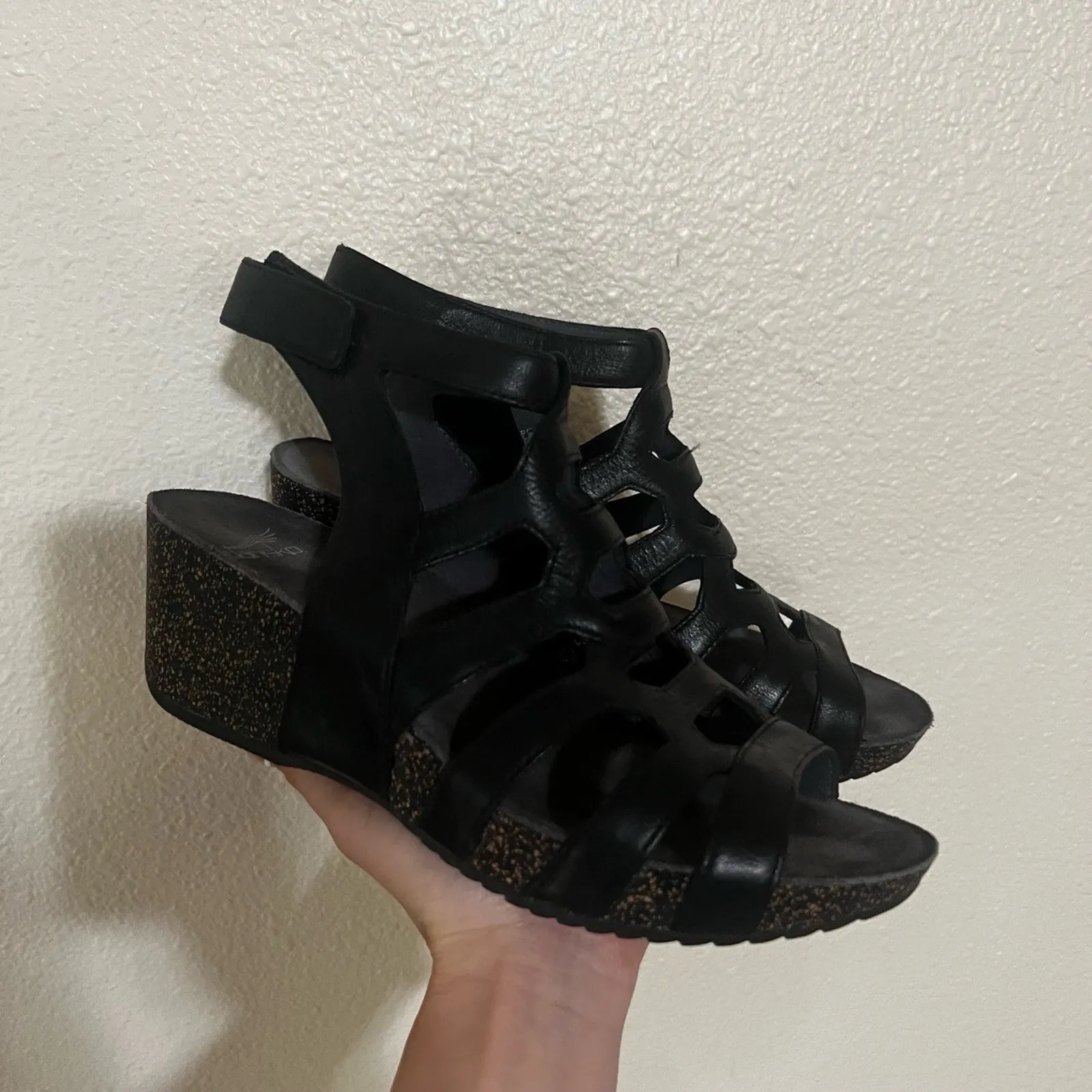 Dansko Selina Black Gladiator Wedge Sandals 40 Cork Adjustable Strap Comfort - Image 2