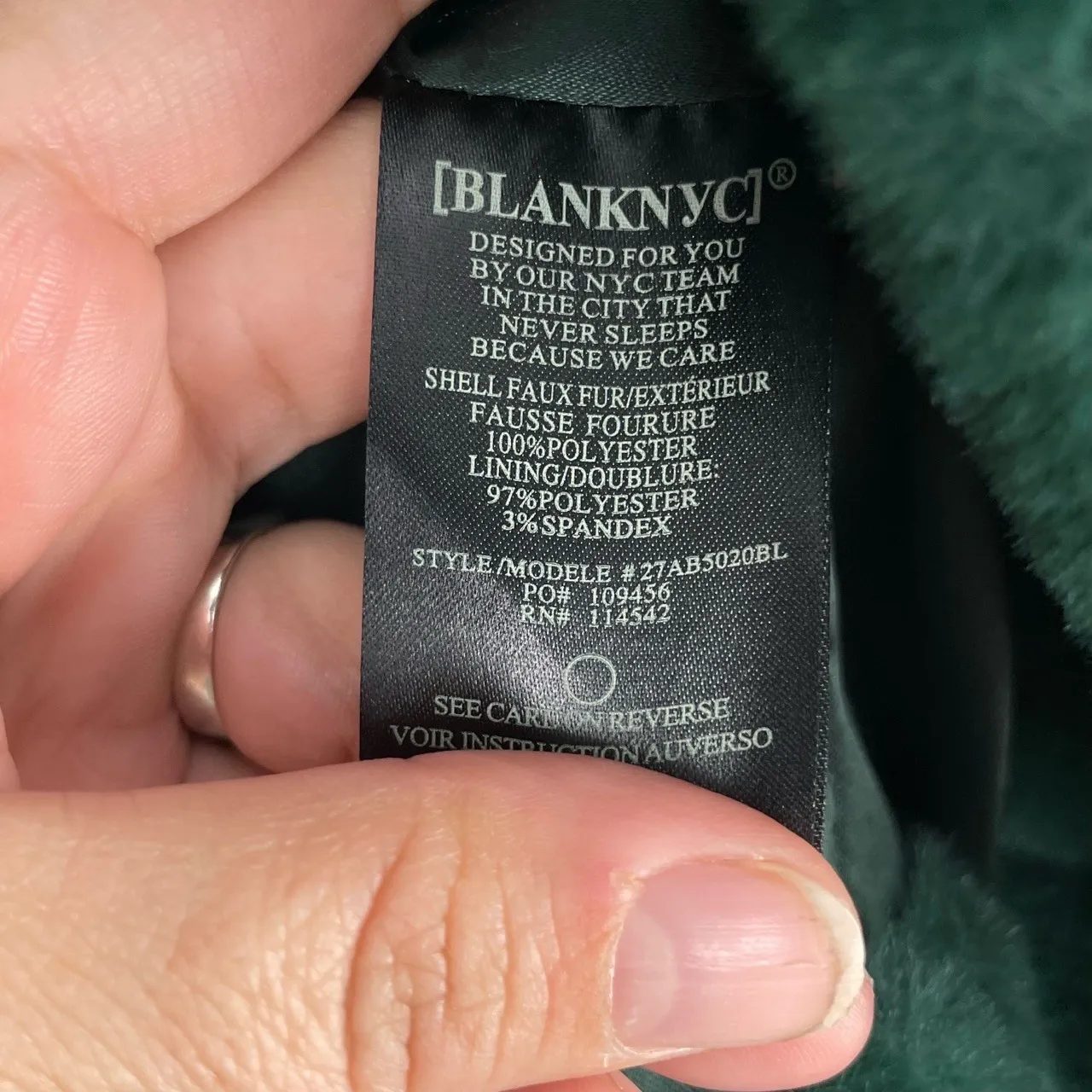 BLANKNYC Soft Girl Mob Wife Green Notch Lapel Faux Fur Fluffy Cropped Jacket  XS - Image 10