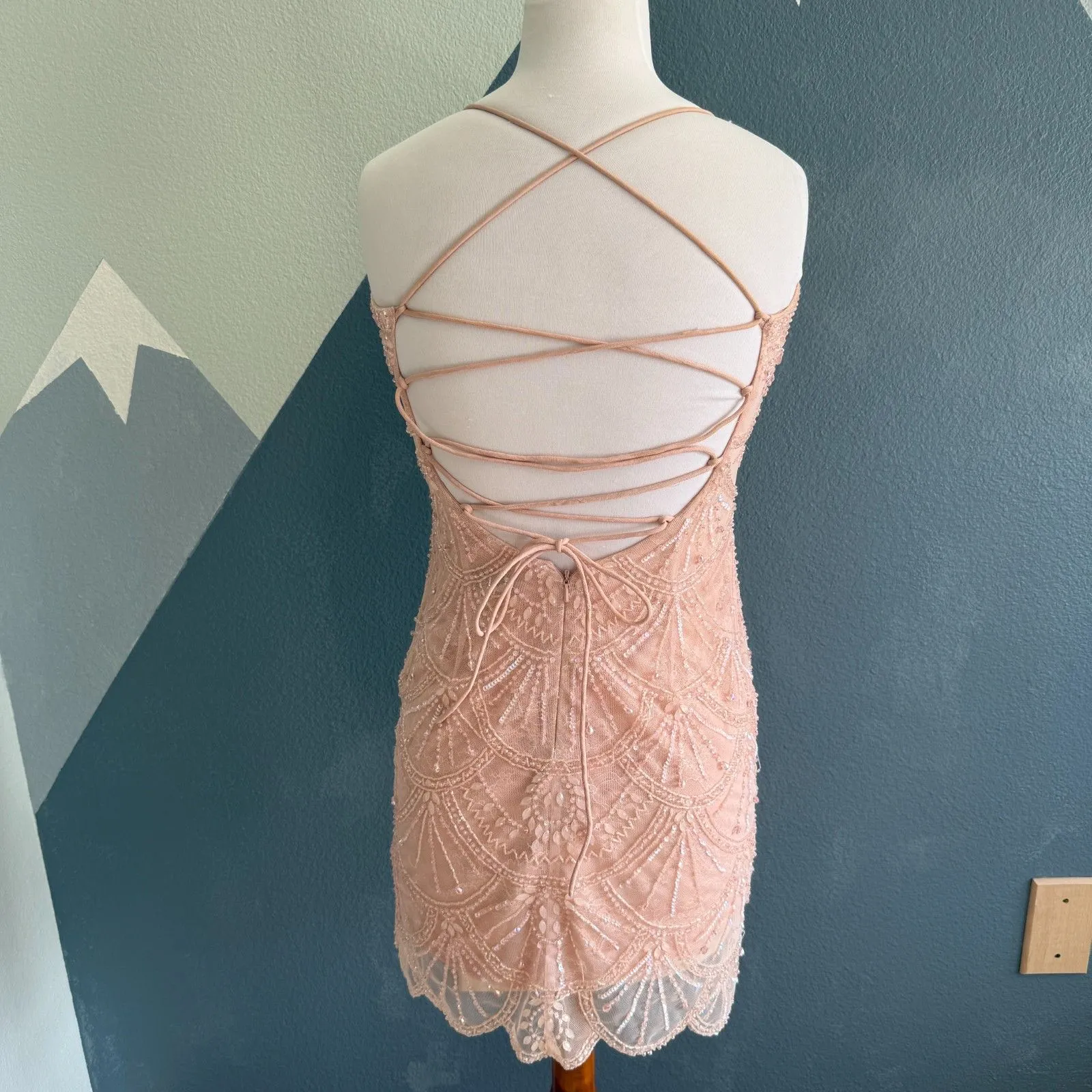 Sherri Hill Beaded Mini Dress Size 6 - Image 8