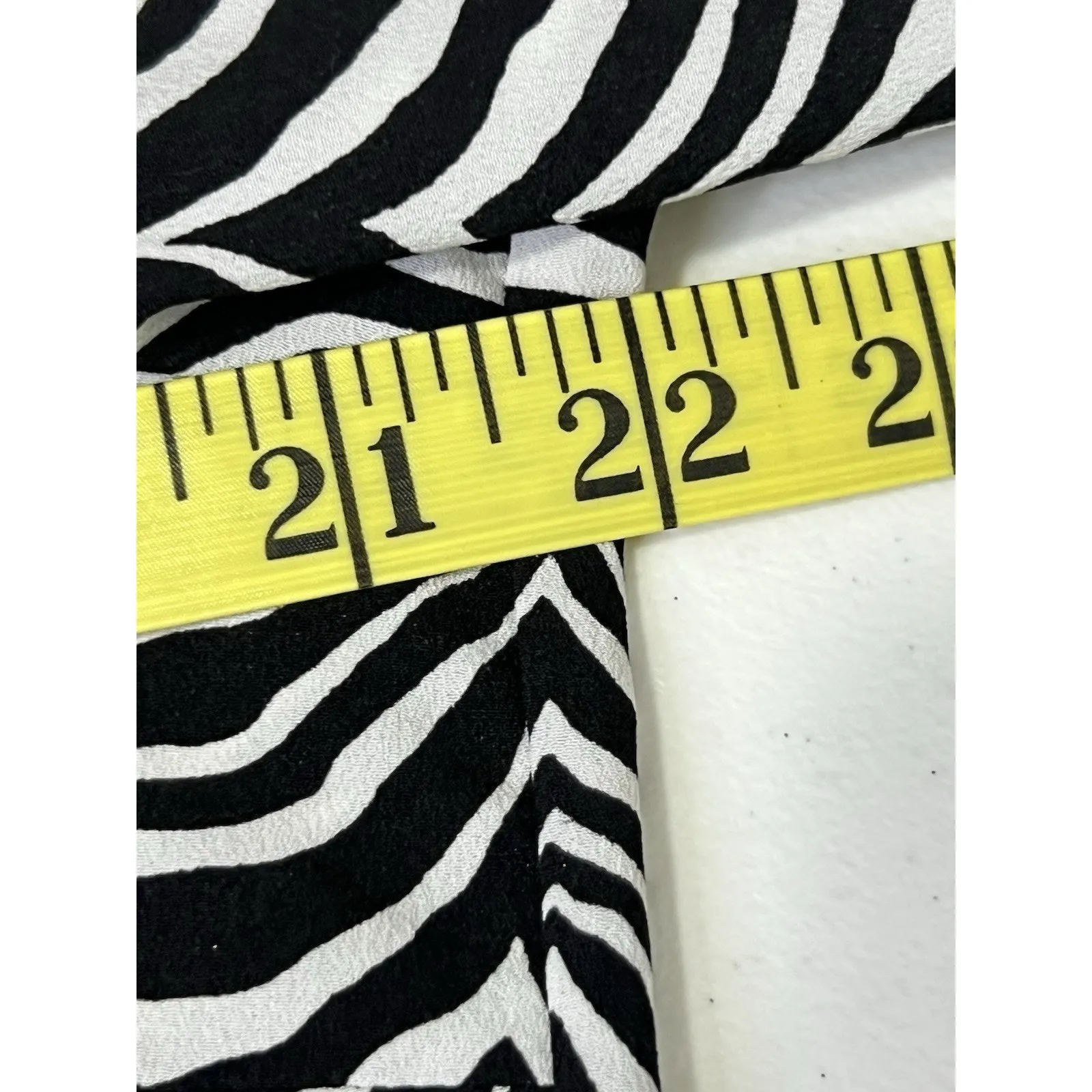 Talbots Shirt Womens Black White Zebra Print Long Sleeve Button Up Size 10 Boho - Image 7