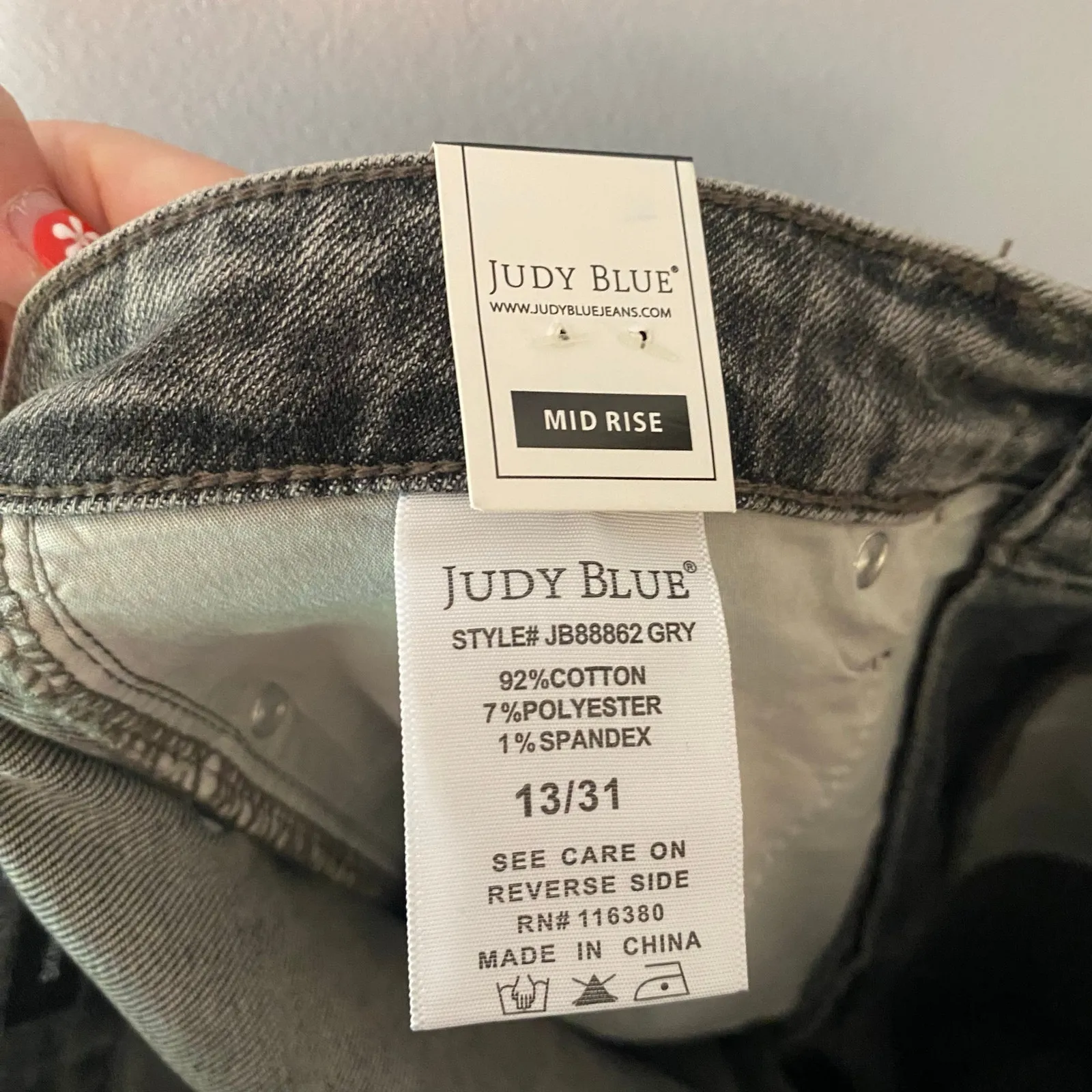 NWT Judy Blue Skinny Fit Mid Rise Gray Wash Jeans Tummy Control Women's 13 / 31 - Image 13
