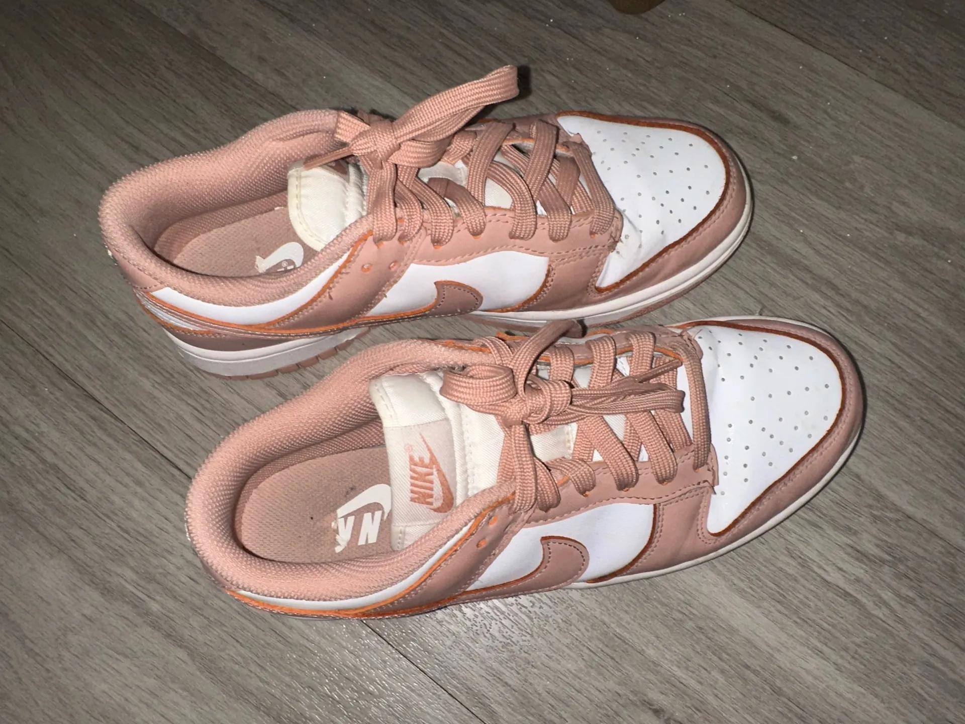 Nike Pink  Dunk Low - Image 2