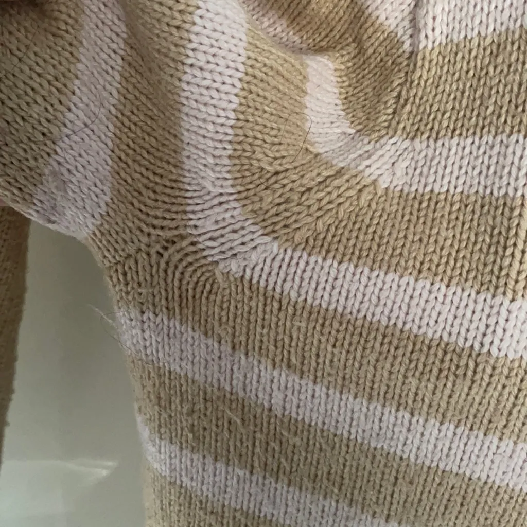 J crew turtleneck sweater - Image 4