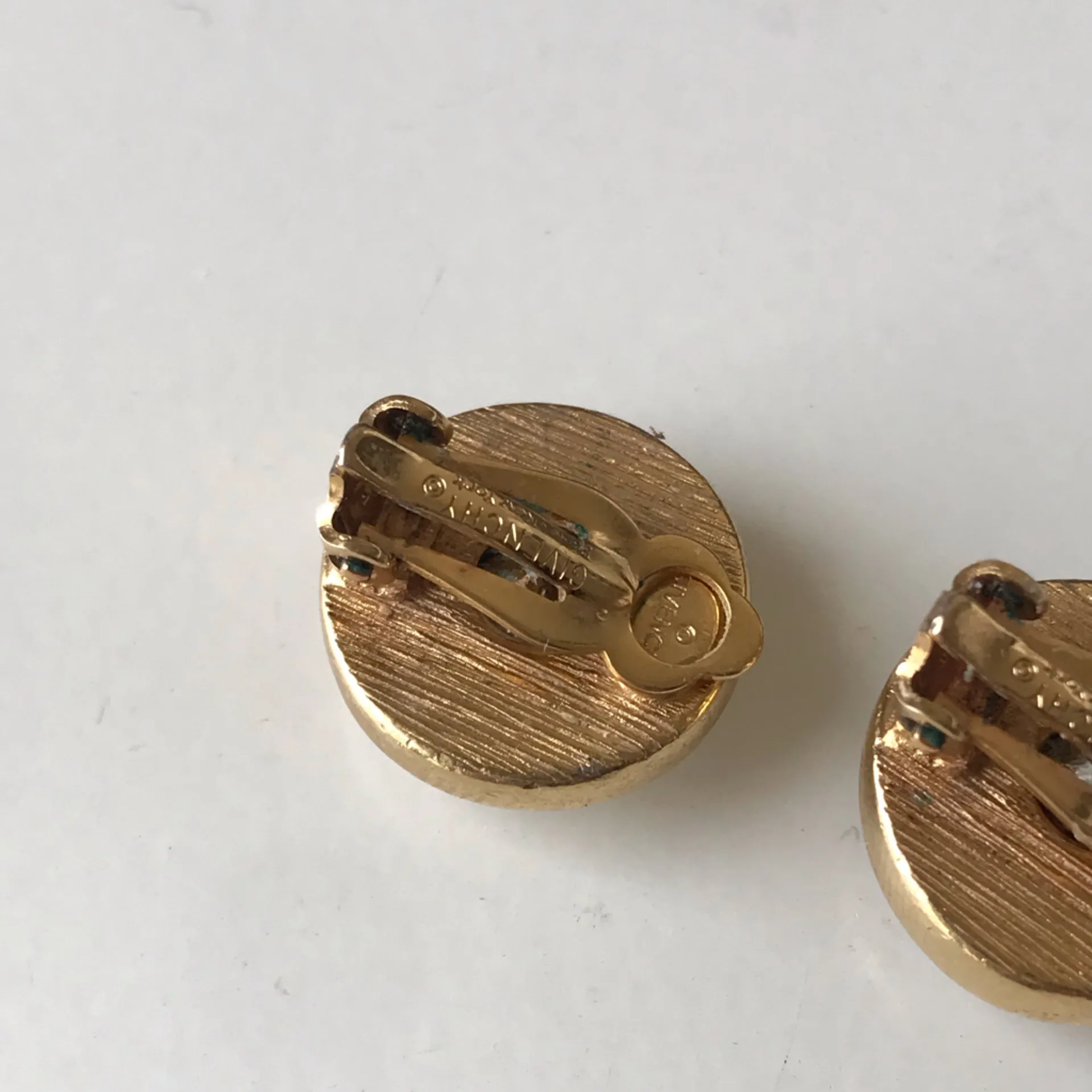Givenchy Vintage Gold Tone Clip On Earrings - Image 8