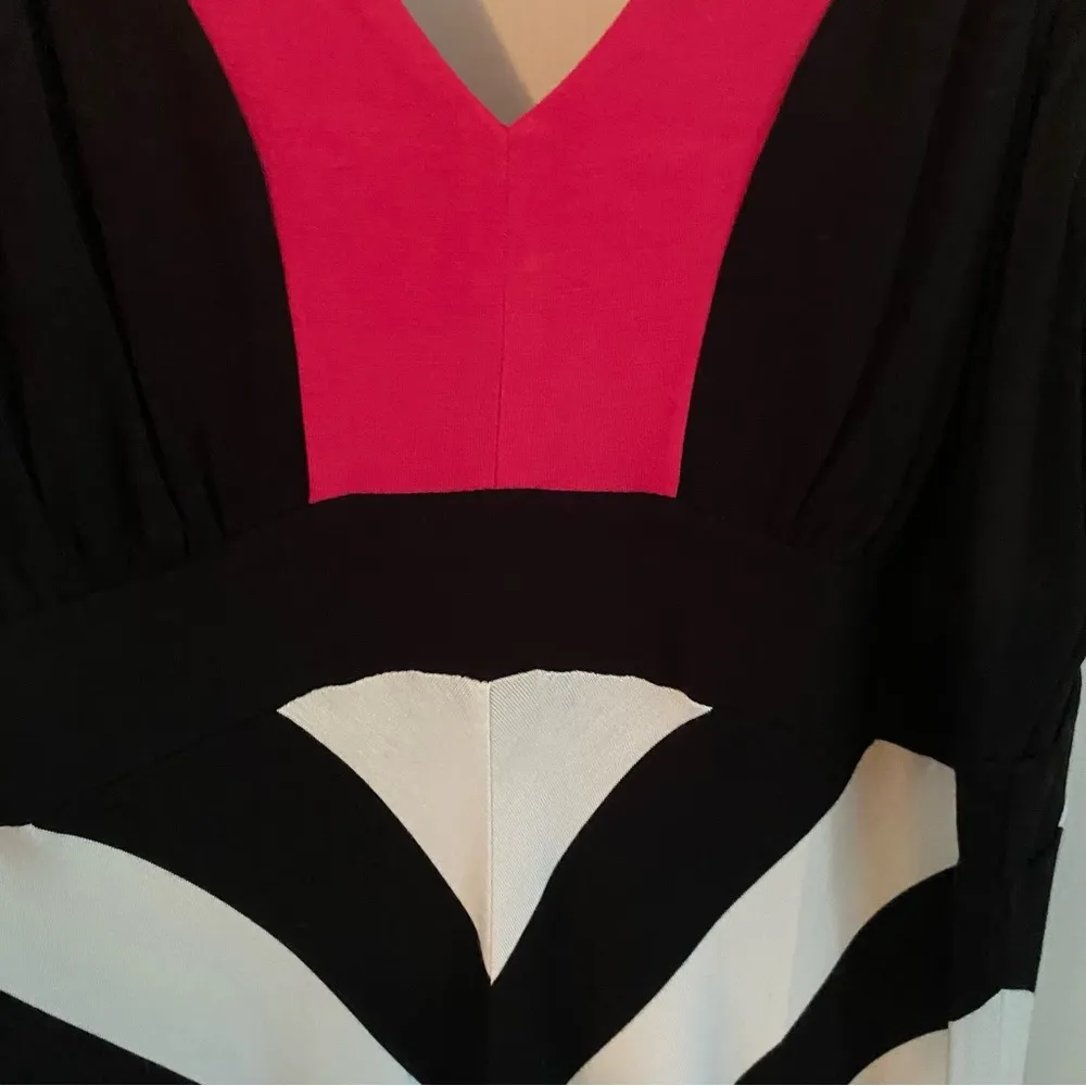 Chelsea and Theodore Large Maxi Dress Black, white with hot pink accent - Image 2