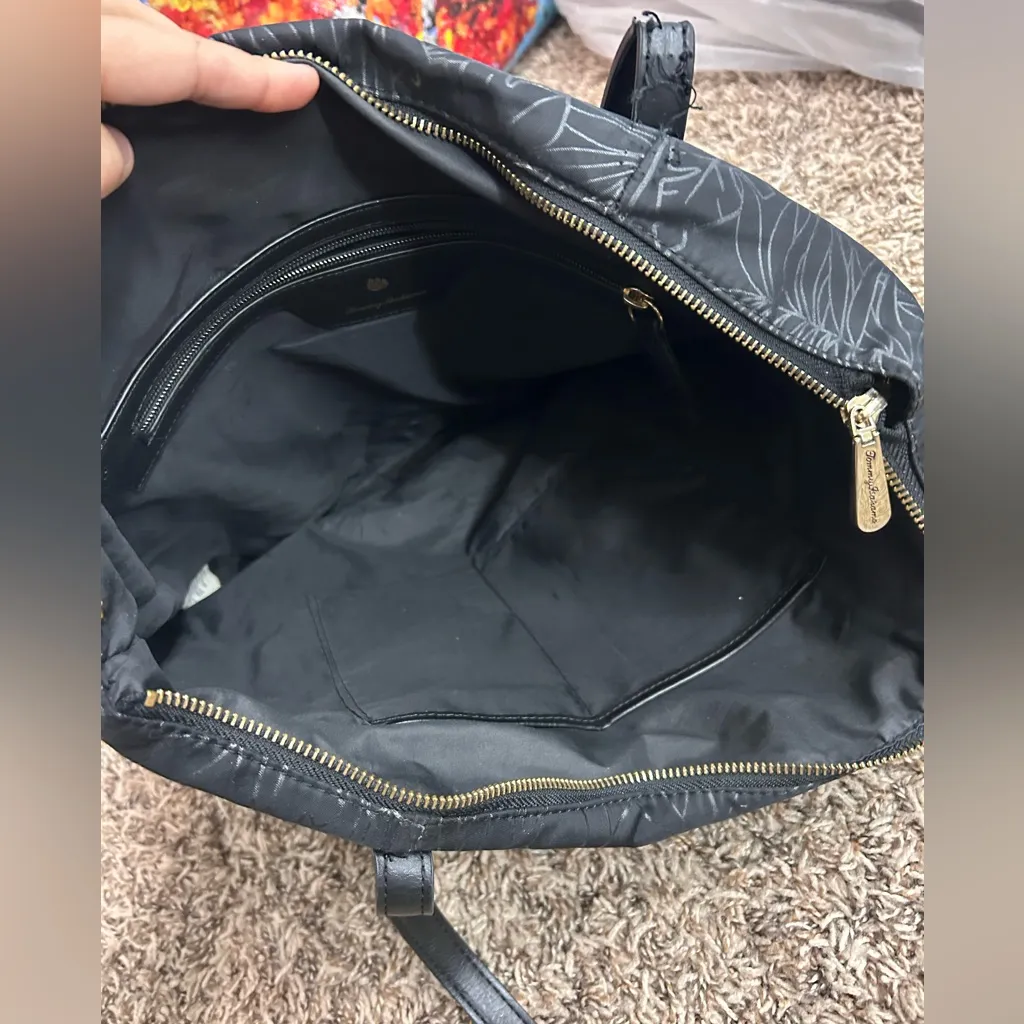 Tommy Bahama Black Zip Leaf Print Tote Bag flawed straps - Image 7