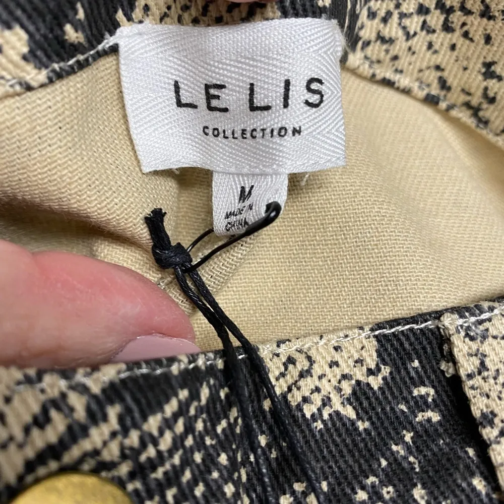 NWT Snake Skin Print Skirt Size Medium - Image 8