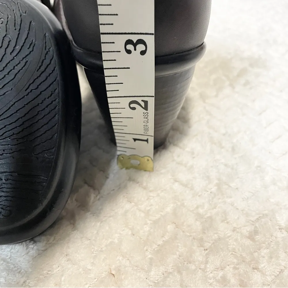 Traq by Alegria Women's Black Comfort Mary Jane Shoe Size 38 - Image 8