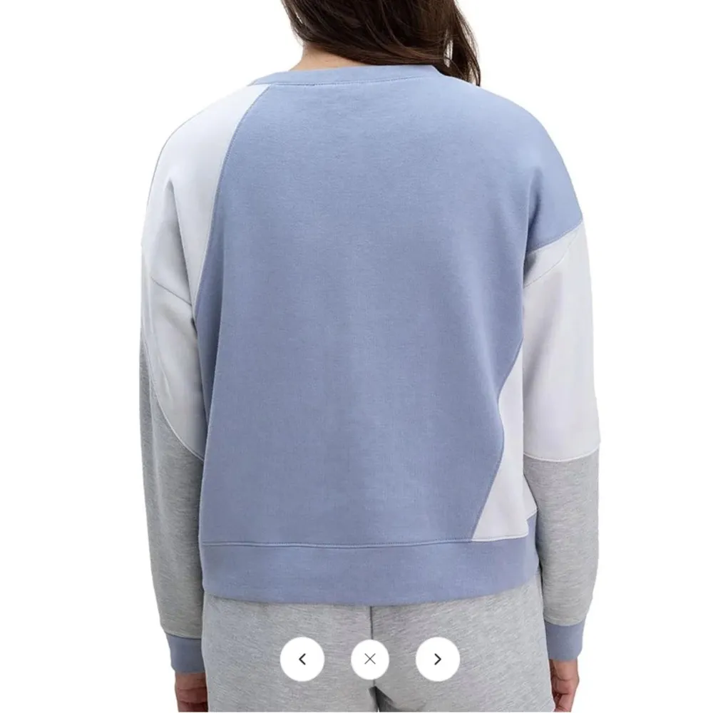 Splendid Colorblock Light Blue Gray Crewneck Sweater Sweatshirt Size S - Image 2