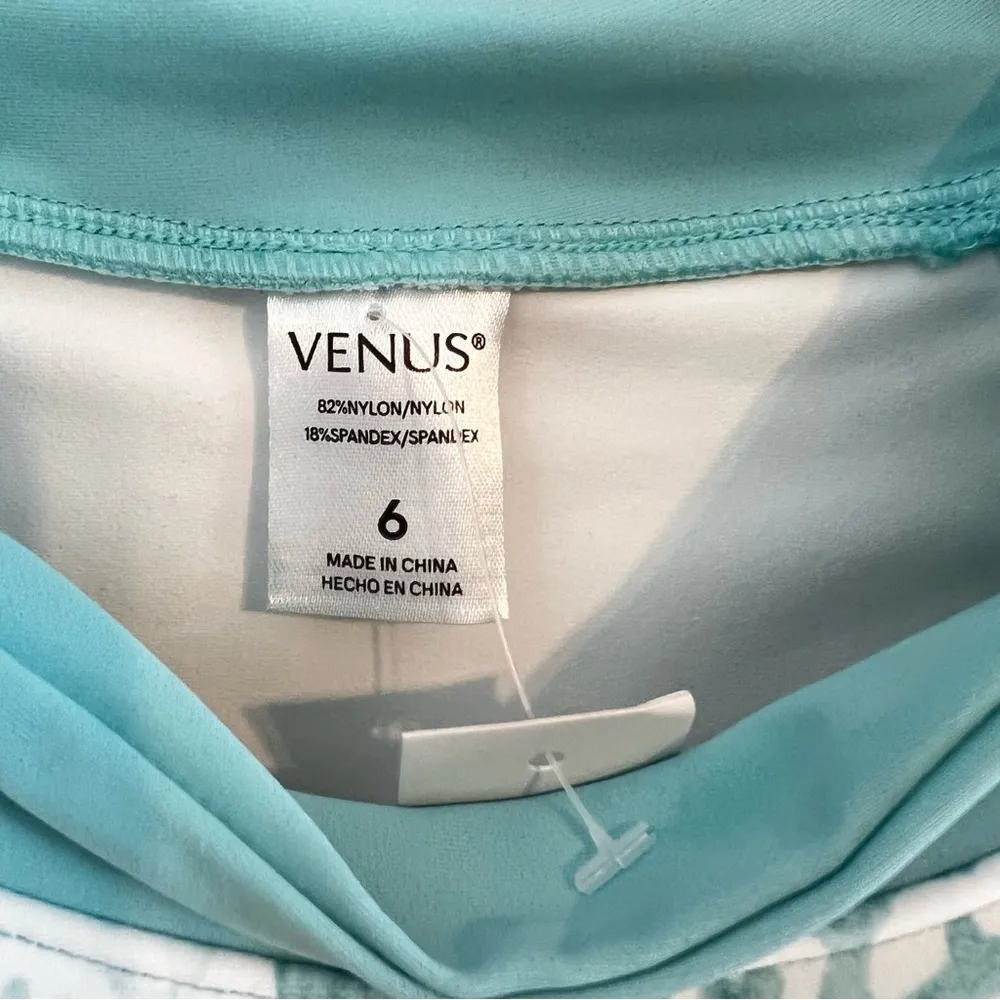 Venus Lagoon Life Women’s Long Sleeve Crop Swim Top. Size 6. New With Tags. - Image 6