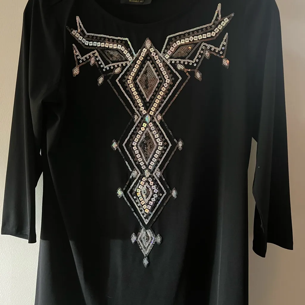 Vintage Bob Mackie Wearable ArtElegant Black Embellished Women's Top - Image 2