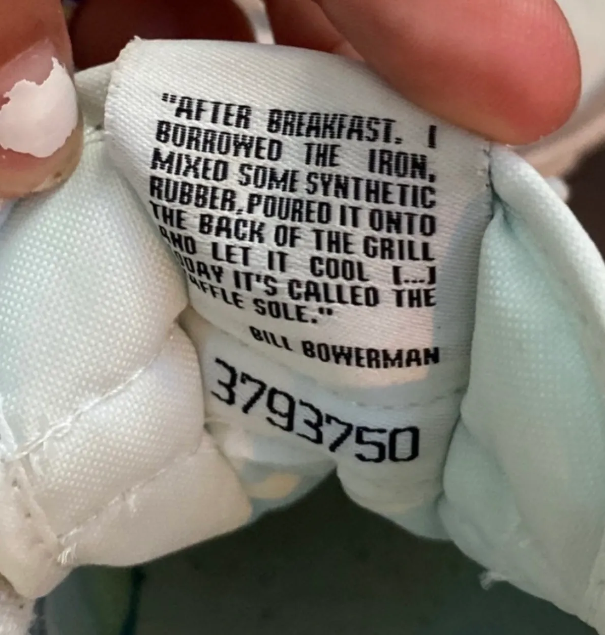 Nike Air Waffle Athletic Shoes - Image 4