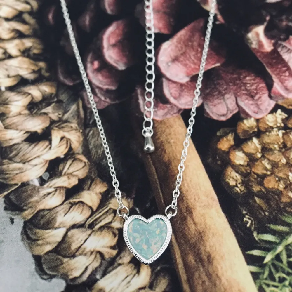 Opalescent Heart Necklace Silver - Image 5