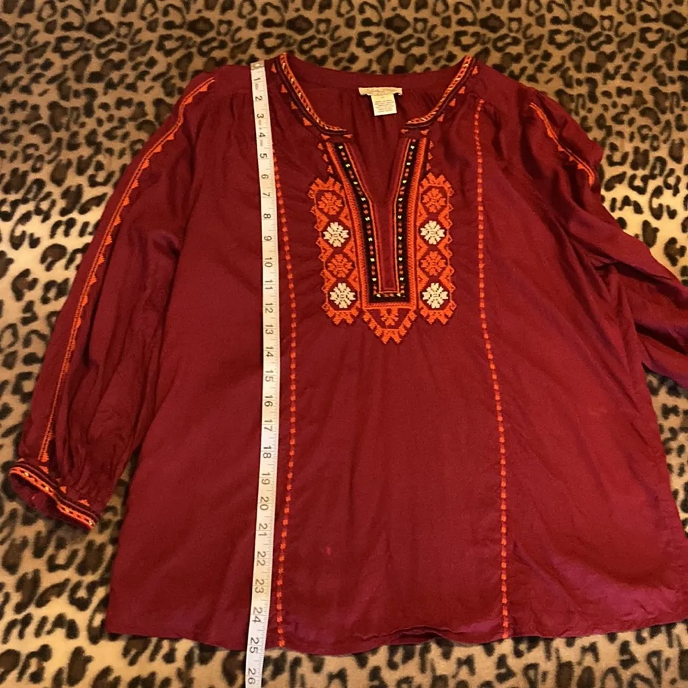 LUCKY BRAND Shirt V-Neck Embroidered top Sz M Bohemian Top Lucky Brand Boho Chic - Image 6