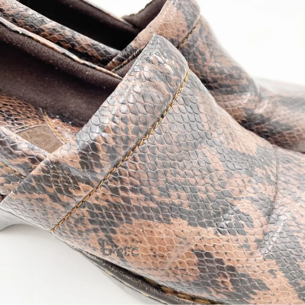 B.O.C Born Concepts Women's Brown Reptile Embossed Faux Leather Clogs Size 9 - Image 7
