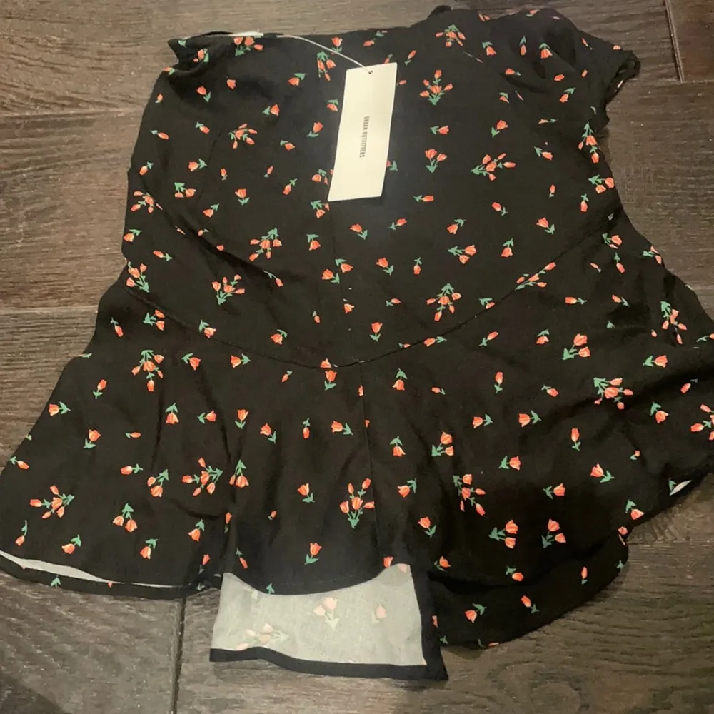 NWT Bestdressed Urban outfitters uo floral tie wrap skirt xs - Image 2