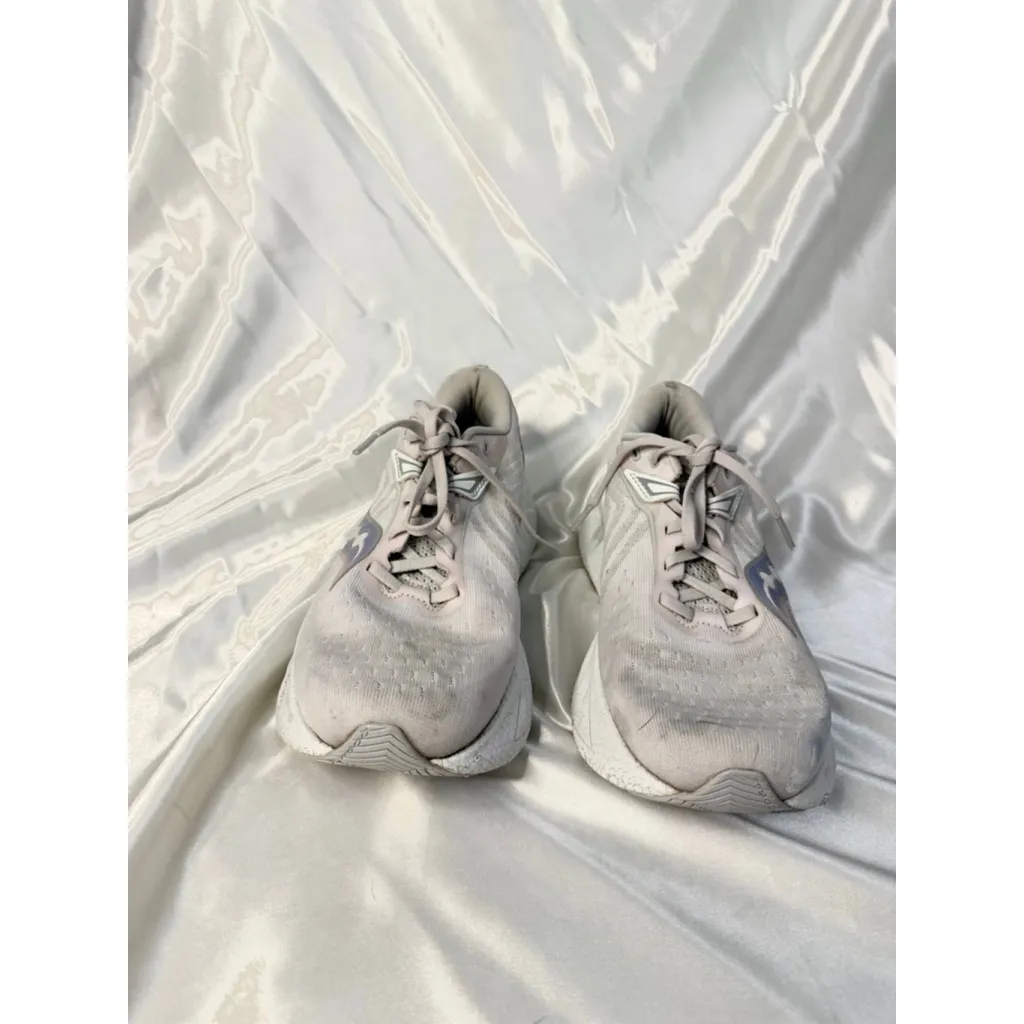 Women's Saucony Triumph 20 Athletic Shoes White Gray Size 10 - Image 4