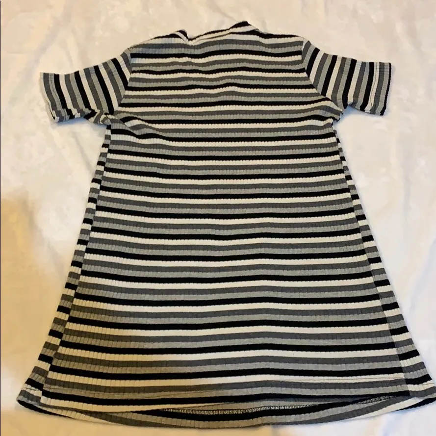 Dan Howard Maternity Striped Short Sleeve Shirt Black Size undefined - Image 8