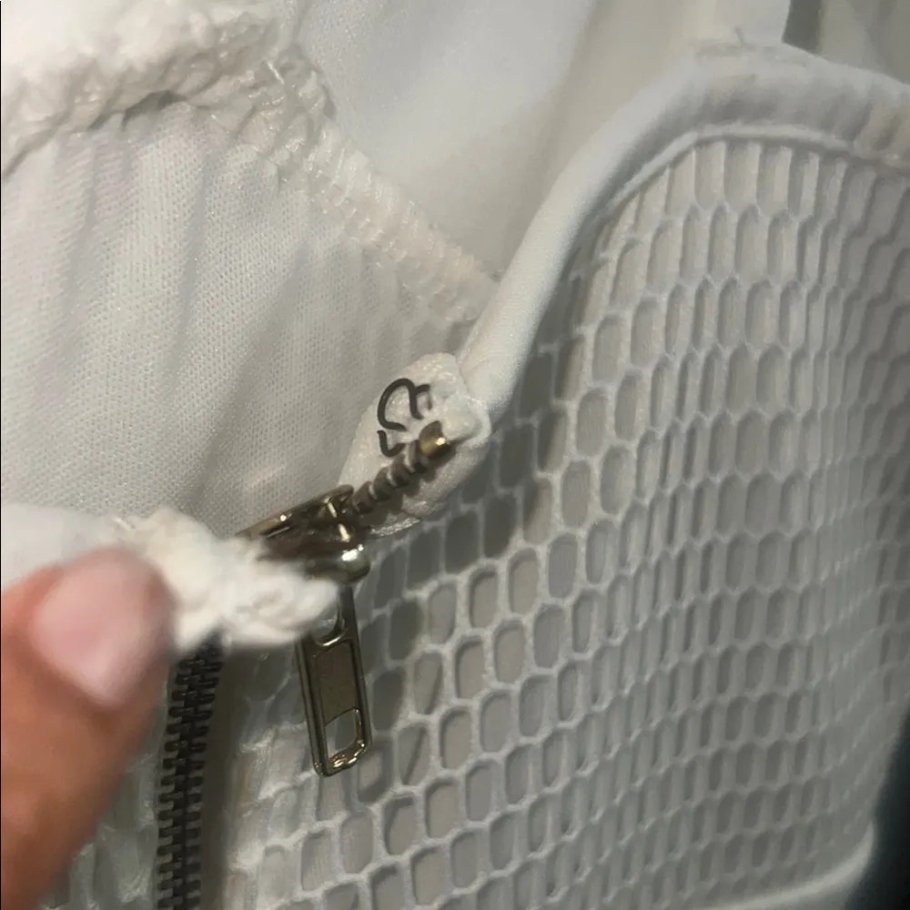 Gorgeous White Crochet Mesh Sleeveless Dress M - Image 11