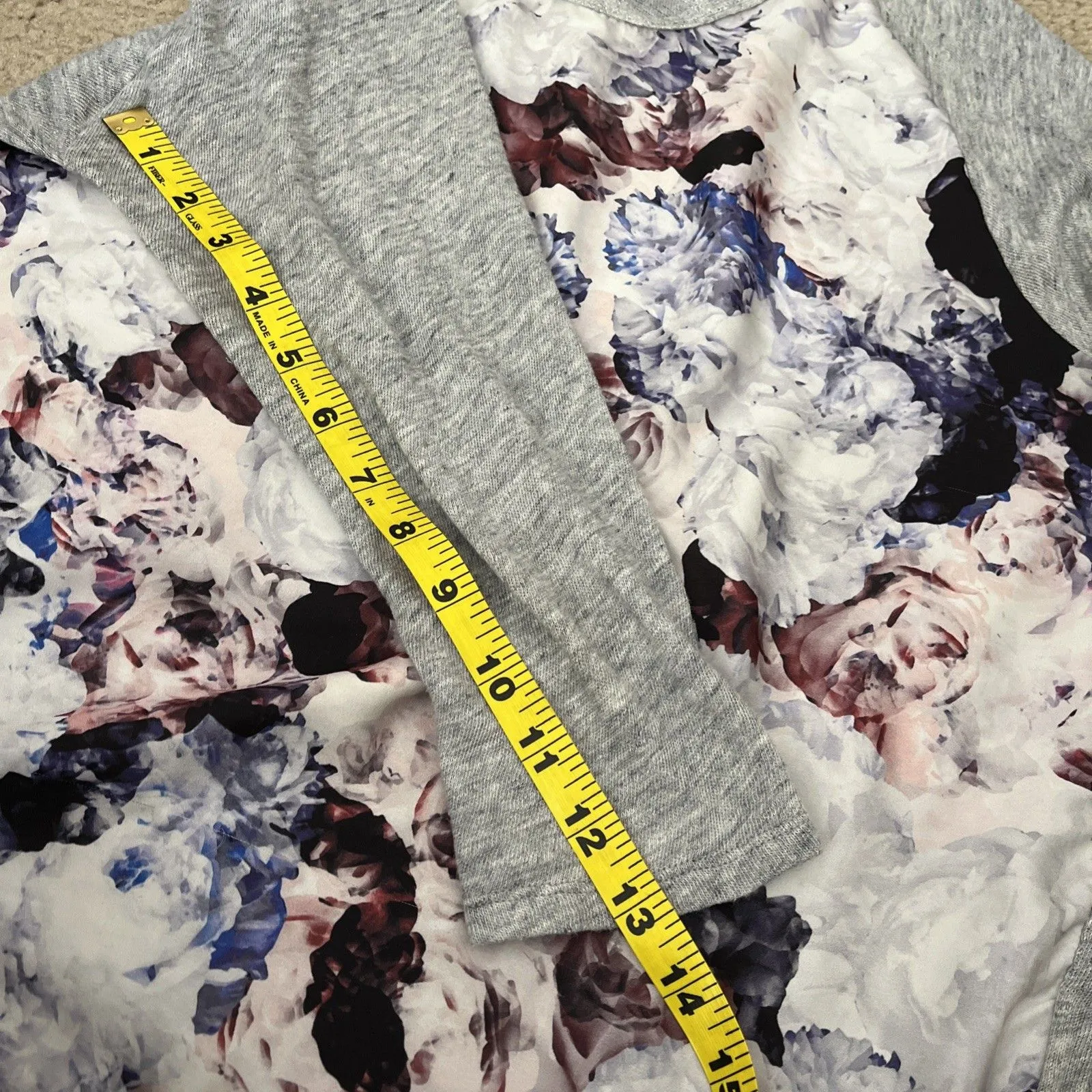 ZARA Womens Linen Floral Blouse Small Gray Roses Long Raglan Sleeve Pullover - Image 8