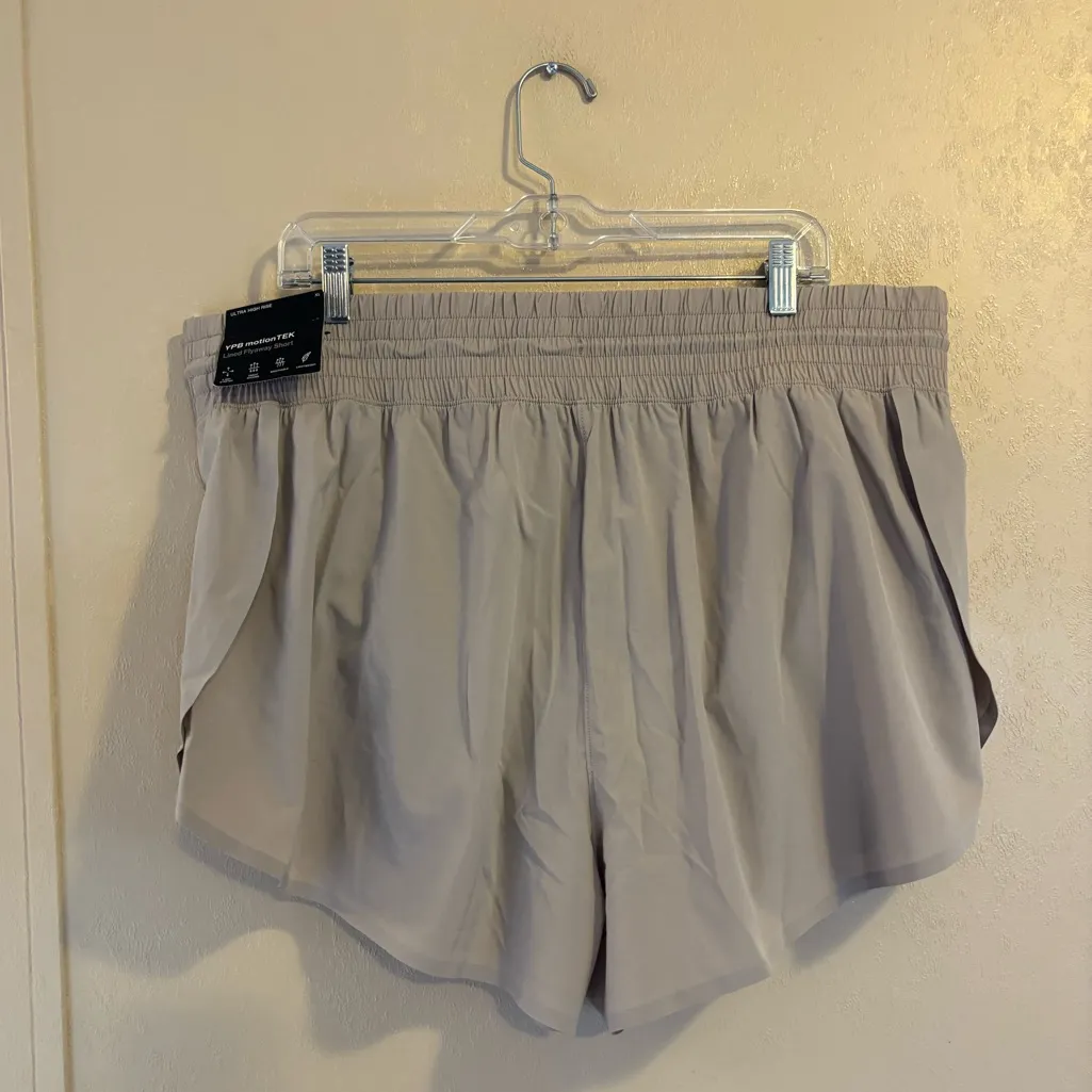 NWT Abercrombie YPB motionTek lined flyaway shorts sz XL - Image 2