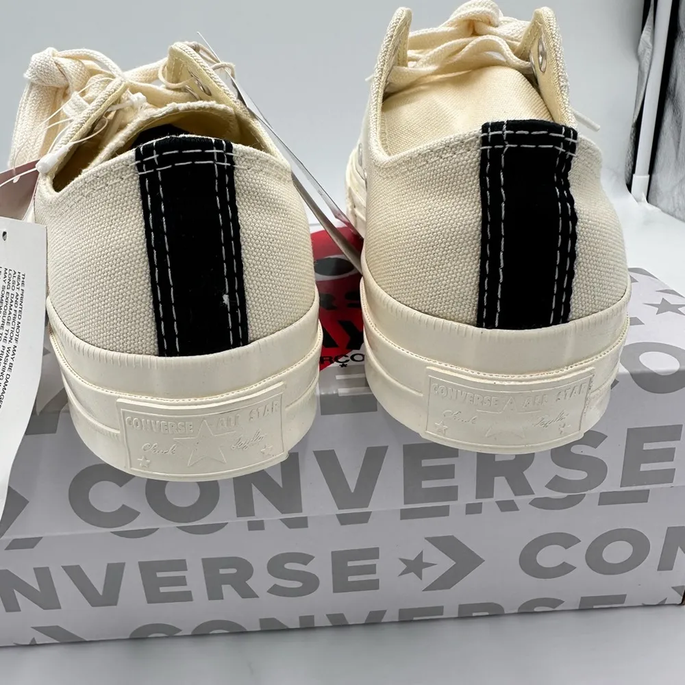 Converse x Comme des Garçons PLAY
Chuck 70 NWT IVORY - Image 5