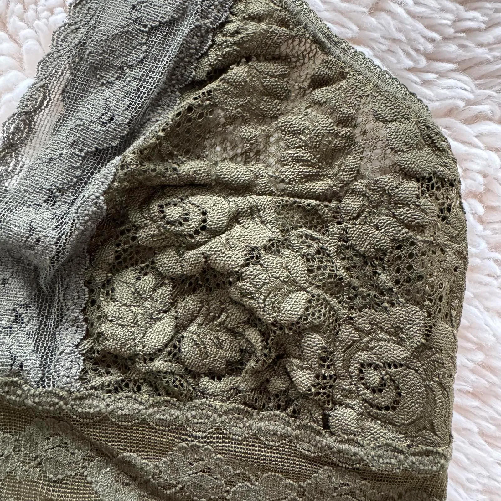 Lace Bralette in Olive Green Size undefined - Image 3