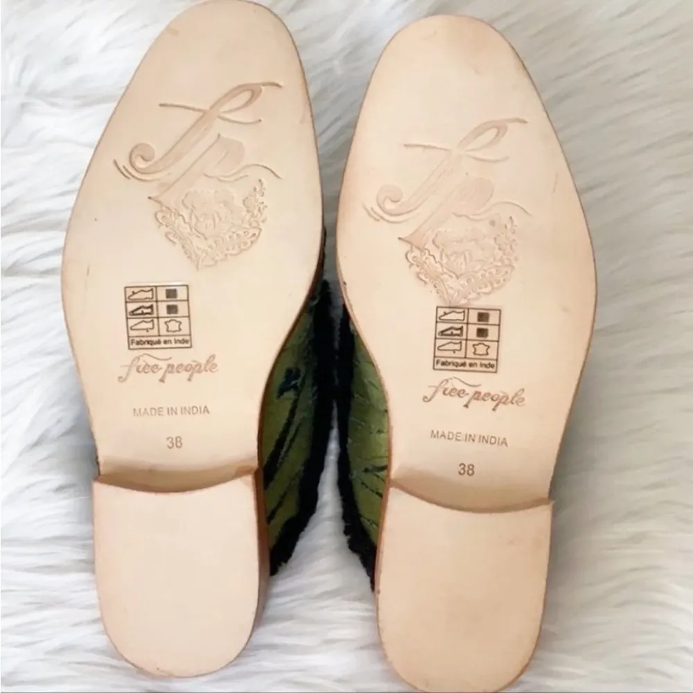 Free People Butterfly Effect Faux Fur Mule Size 38 Green Slip On Flat Loafer New - Image 3