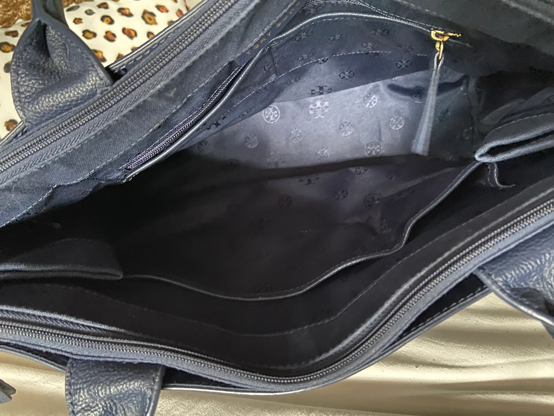 Tory Burch Tote Handbag - Image 3