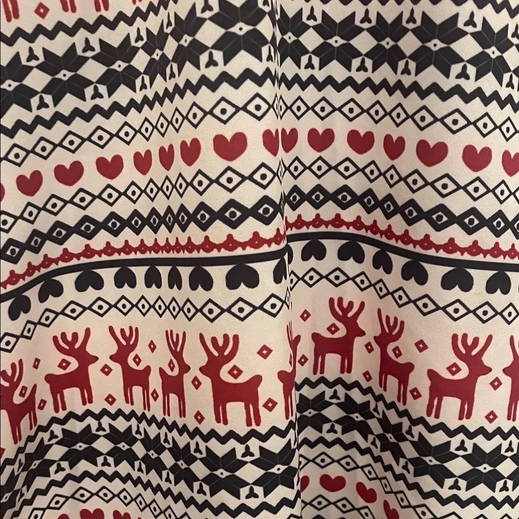 Festive Reindeer Pattern long sleeve shirt Red Size L - Image 3
