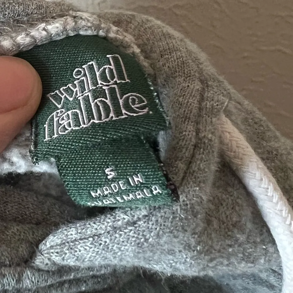 Grey Cropped Hoodie Pull Over Sweatshirt - Image 5