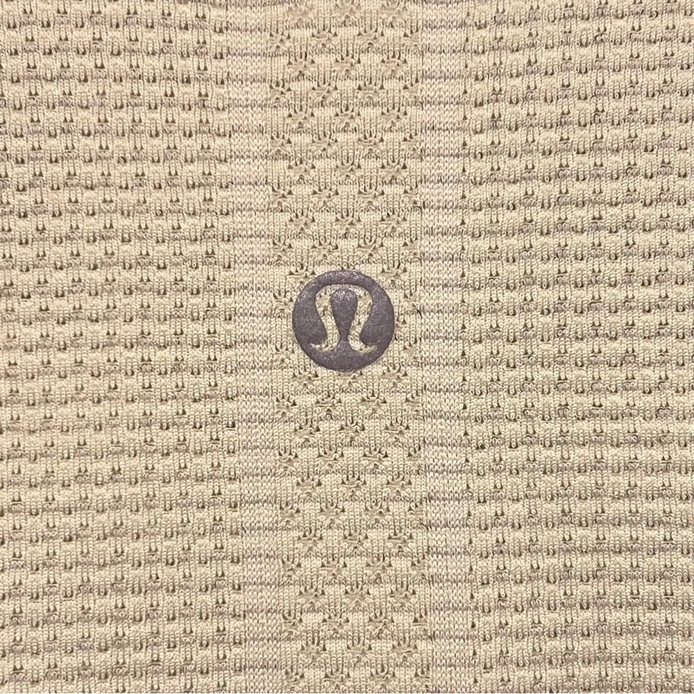 Lululemon swiftly tech short sleeve stretchy T-shirt, neon yellow, size 8 - Image 9