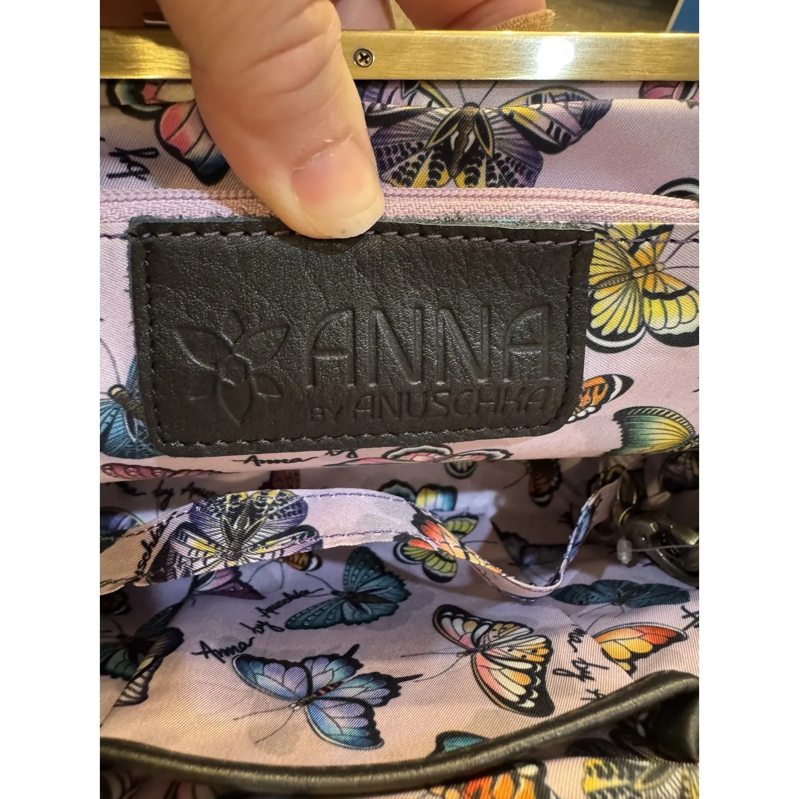 Anna by Anuschka Clutch Crossbody Handbag Kiss-Lock Closure Black Heritage - Image 8