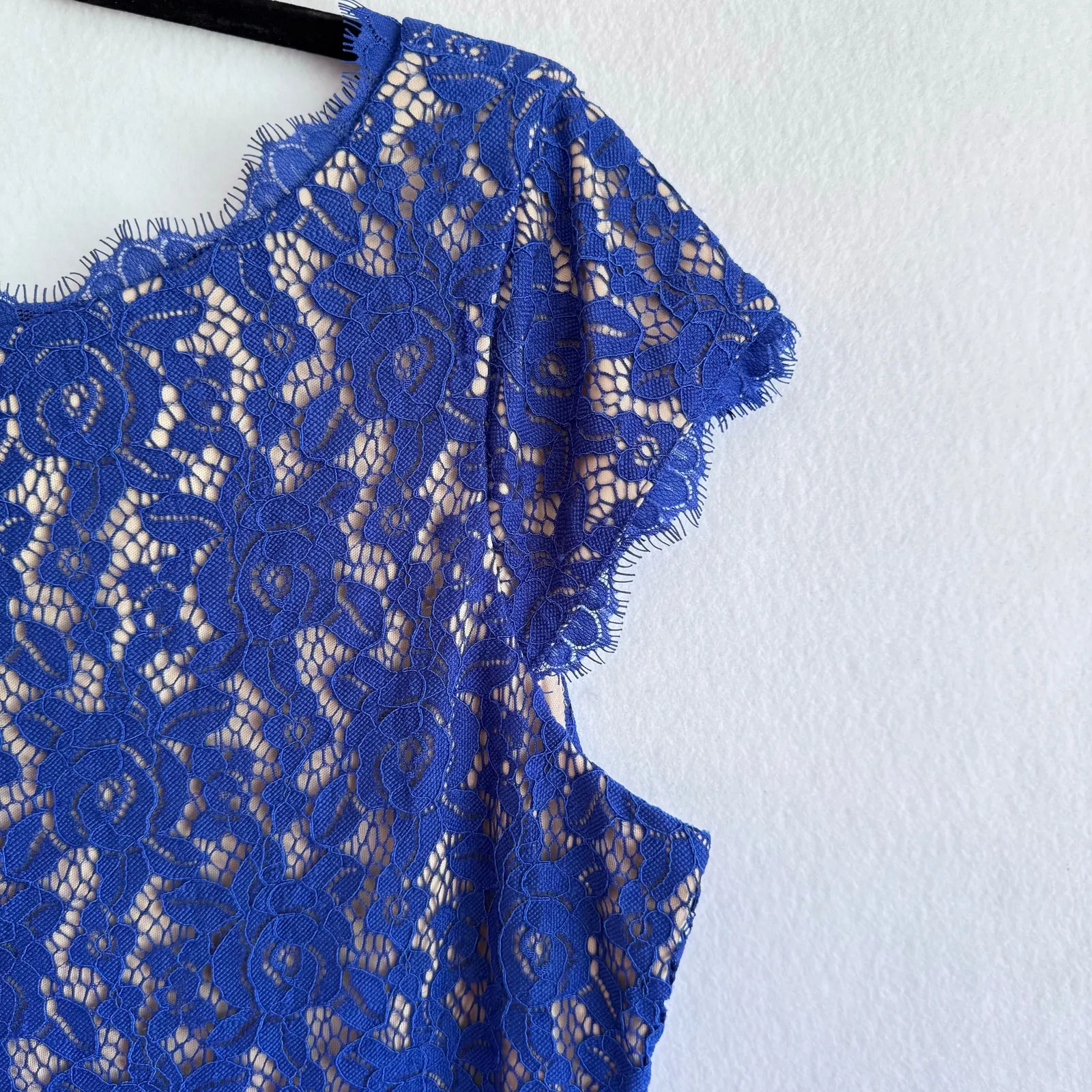 Eliza J Royal Blue Lace Cocktail Dress Size 12 Cap Sleeve Scalloped Hem Lined - Image 10