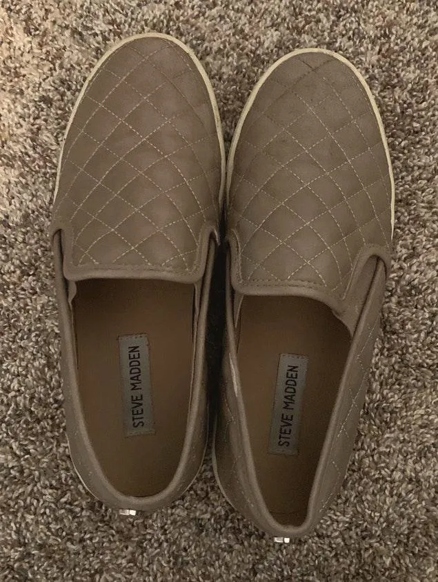 Steve Madden Shoe - Image 2