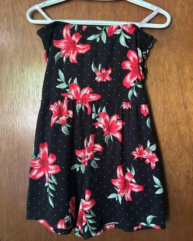 Guess size L floral polka dot super soft Romper w/pockets - Image 6
