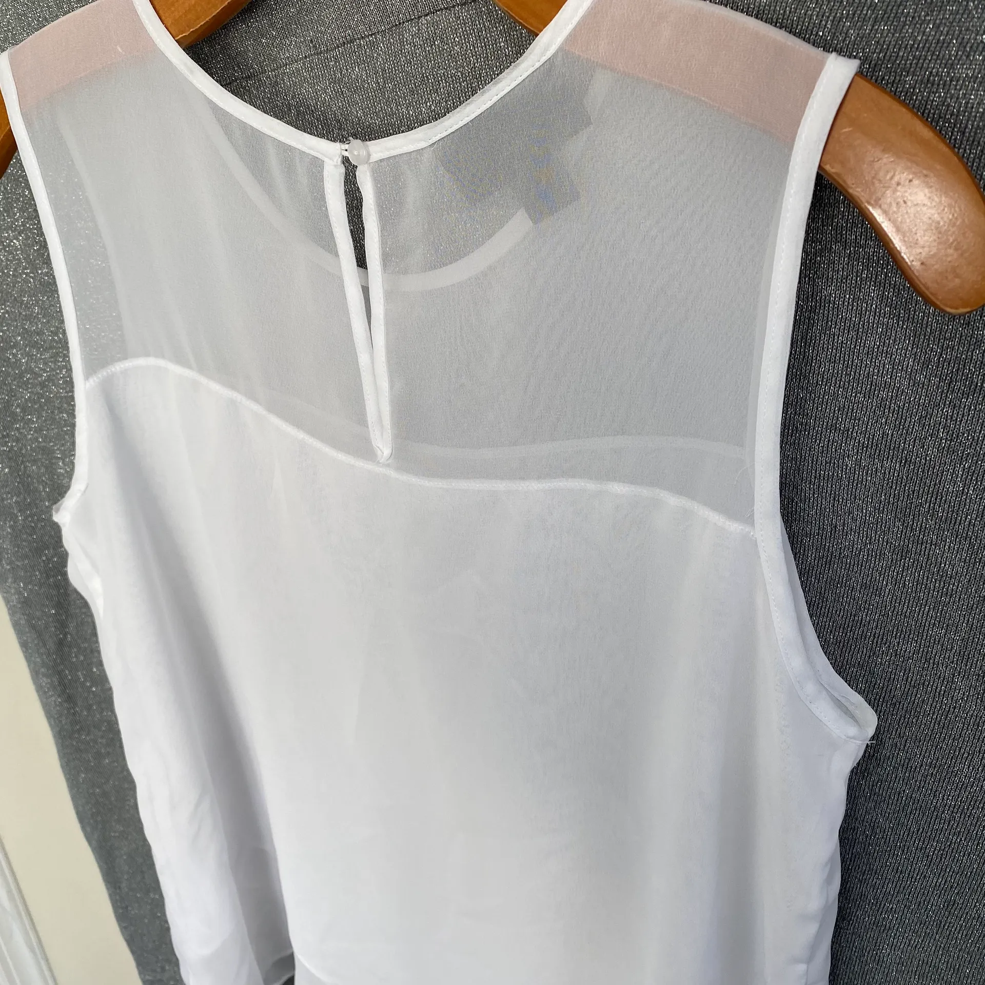 White Top Sleeves M - Image 9