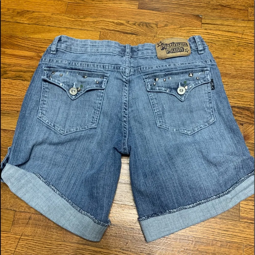Platinum Plush Capri Jean Shorts Blue Size 8 - Image 2