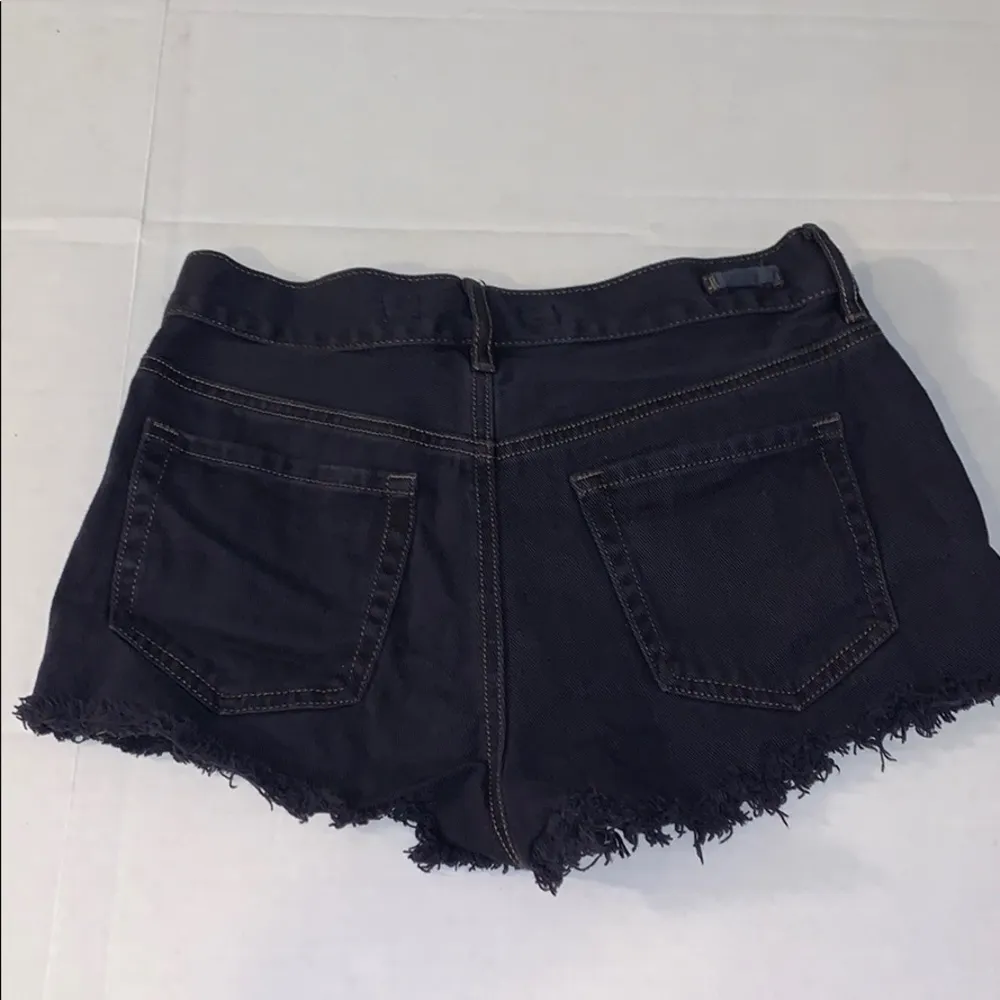 Brandy Melville black denim dark raw hem shorts - Image 5