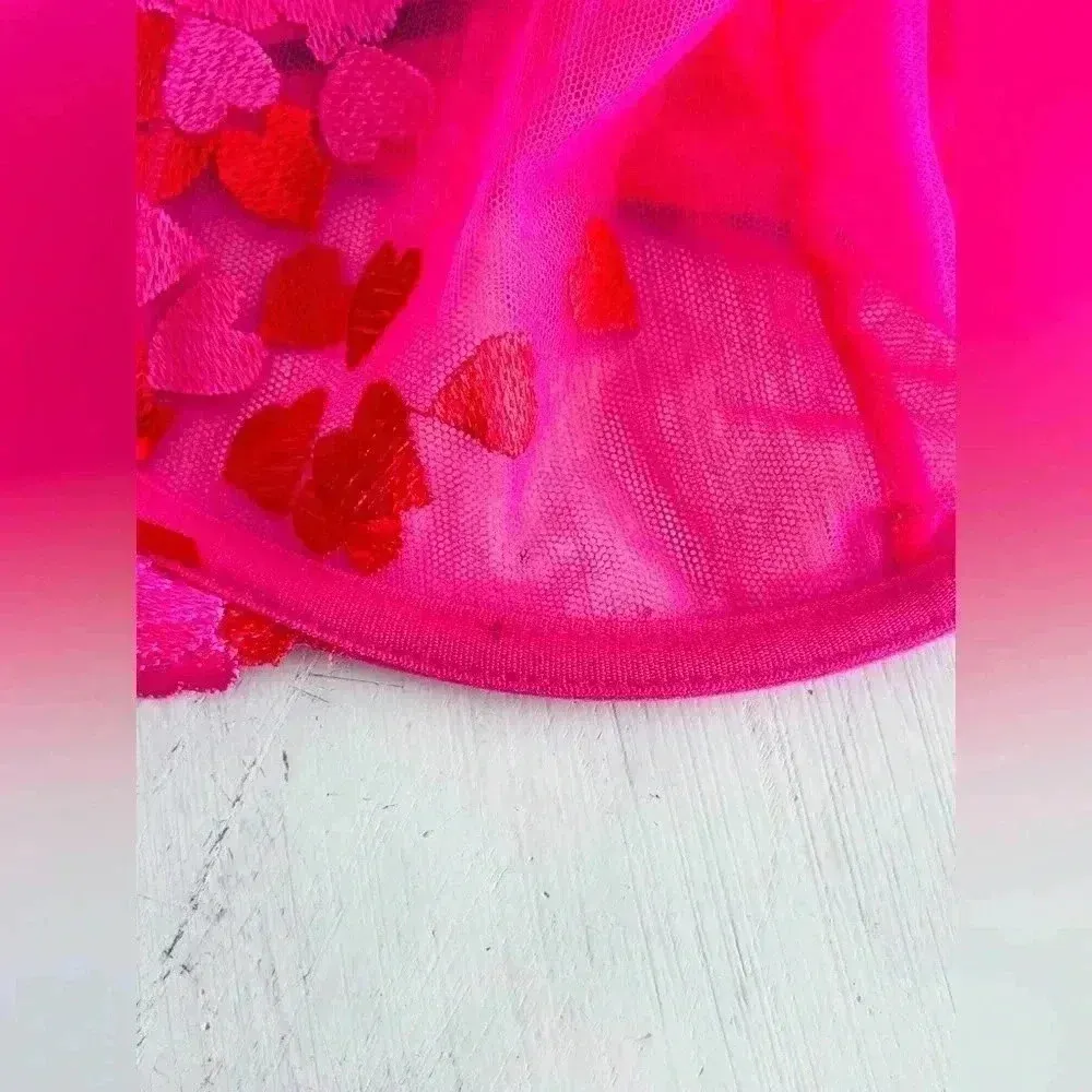 Love Vera Embroidered Heart Strappy Underwire Bra Size 36G NWOT $65 Pink - Image 4