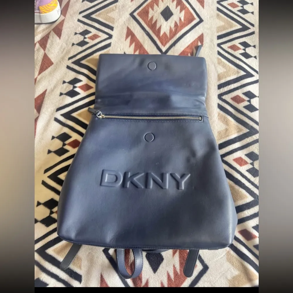 DKNY  Tilly Fold over Backpack - Image 4