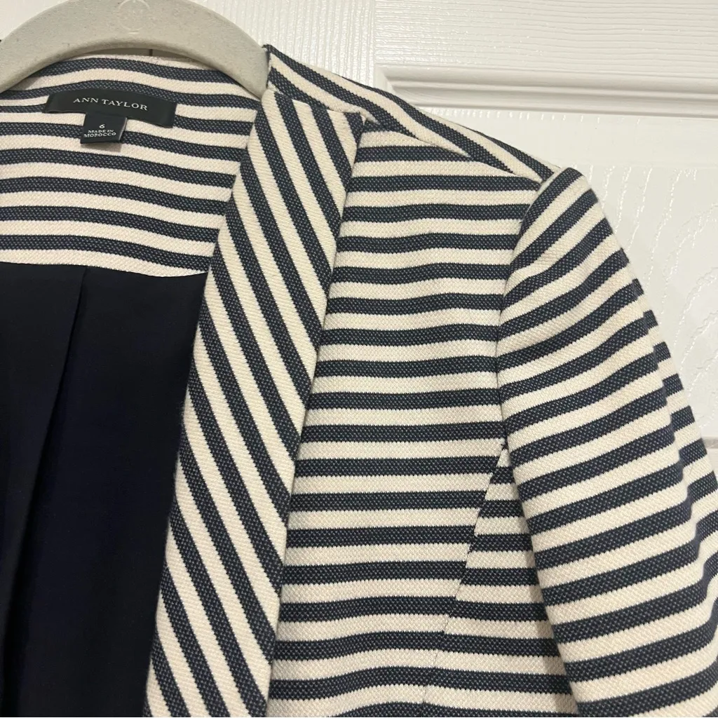Ann Taylor Navy Stripe Cotton Blend Lined Blazer Jacket Womens Size 6 - Image 3