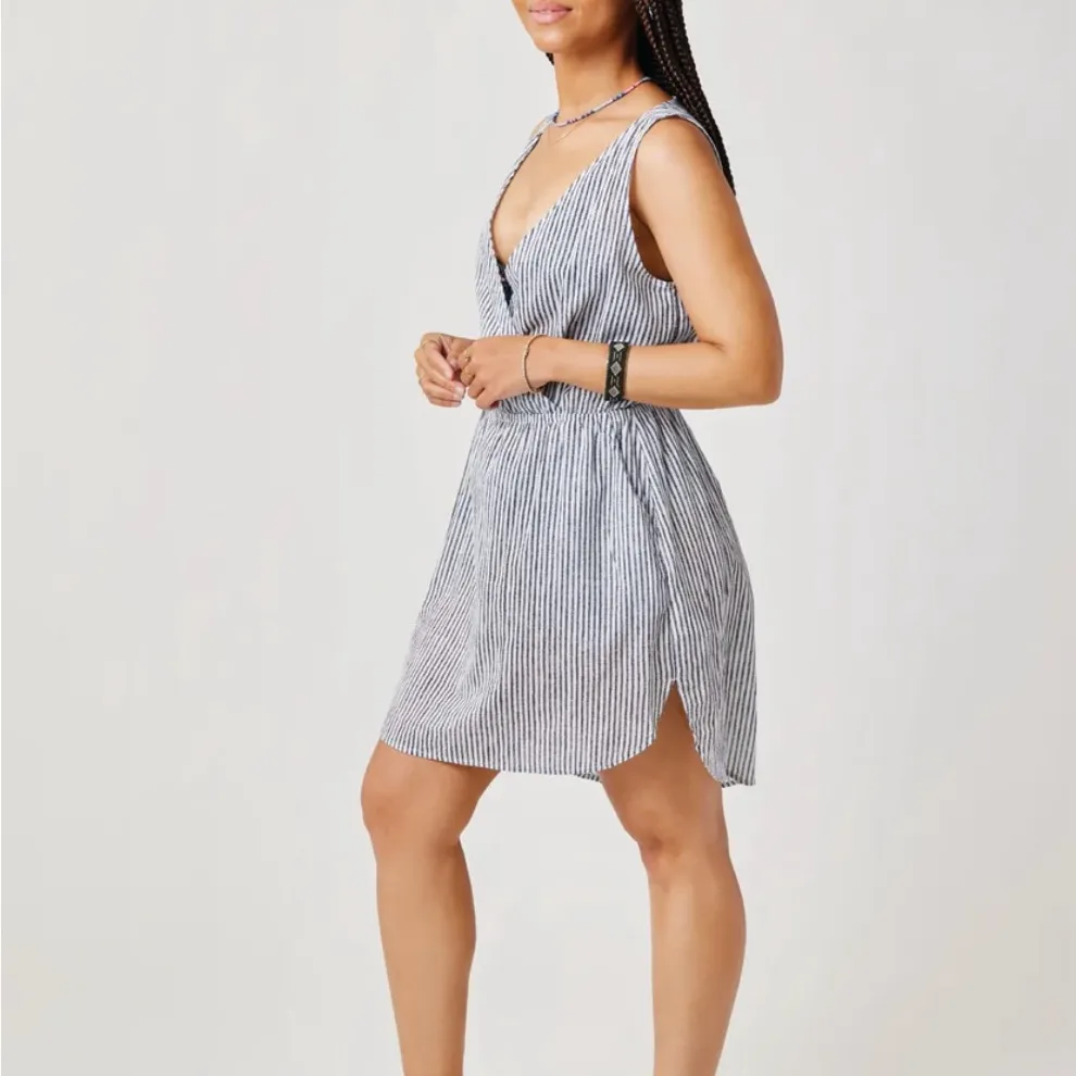 Carve Designs Black and White Mini Dress - Image 2