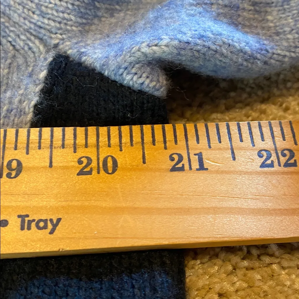 Tommy Hilfiger 2023 Fair isle Knit Crew Sweater Pale Blue Navy Hearts Size LARGE - Image 7