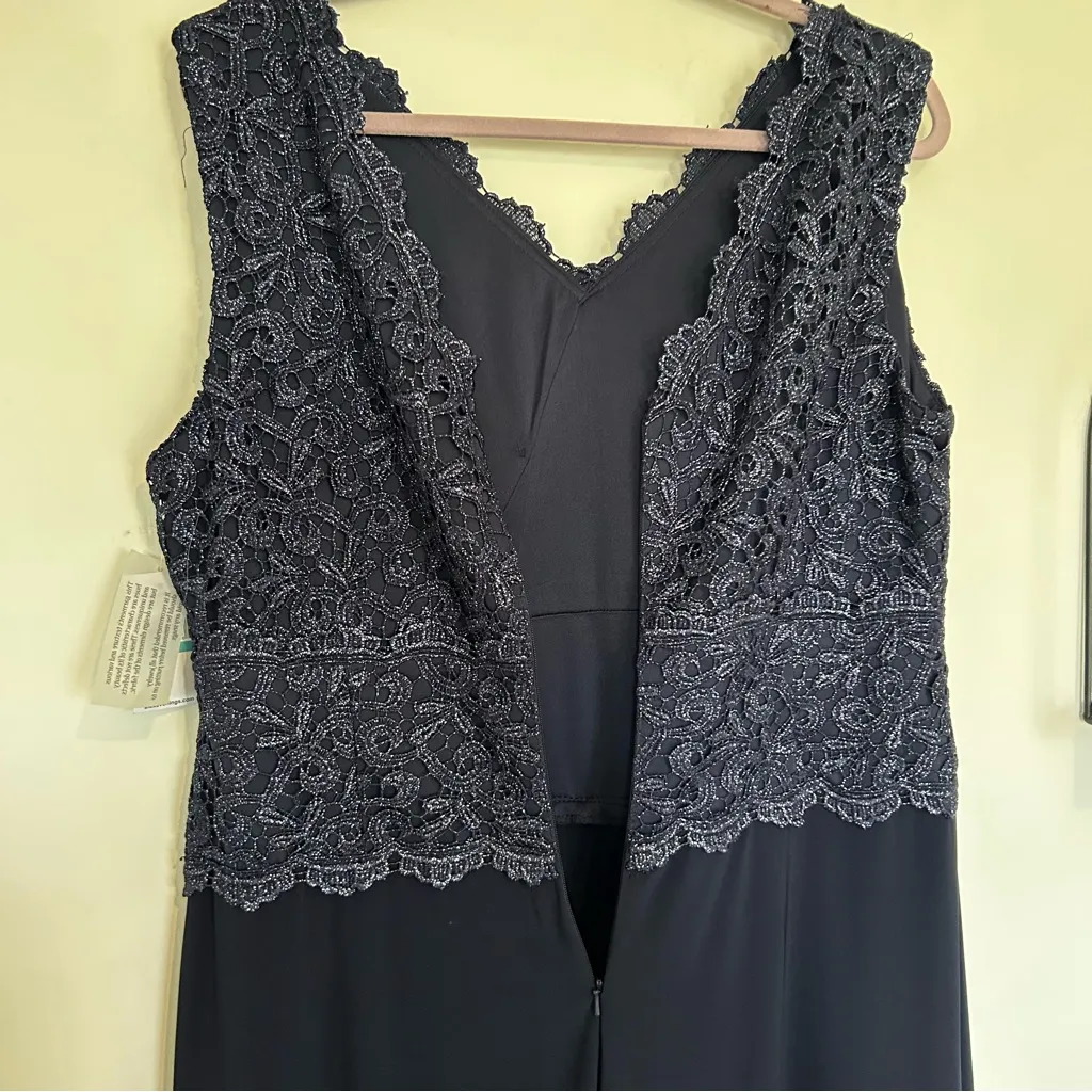 NWT Alex Evenings Navy Blue Sleeveless Shimmer Bodice V Neck Wedding Guest Dress - Image 4