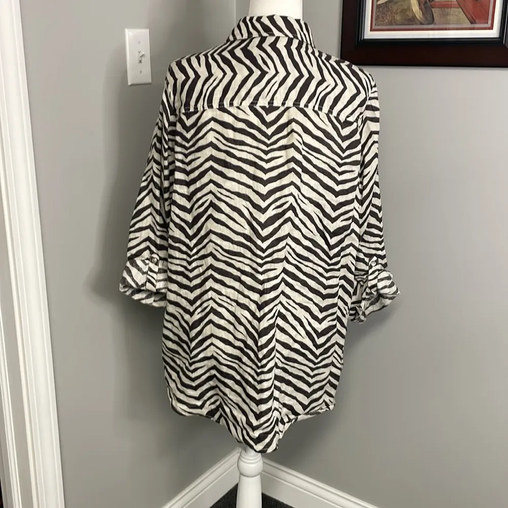 Tahari 100% Linen Button Up Shirt Zebra Stripe Large Roll tab sleeves Long Tunic - Image 4