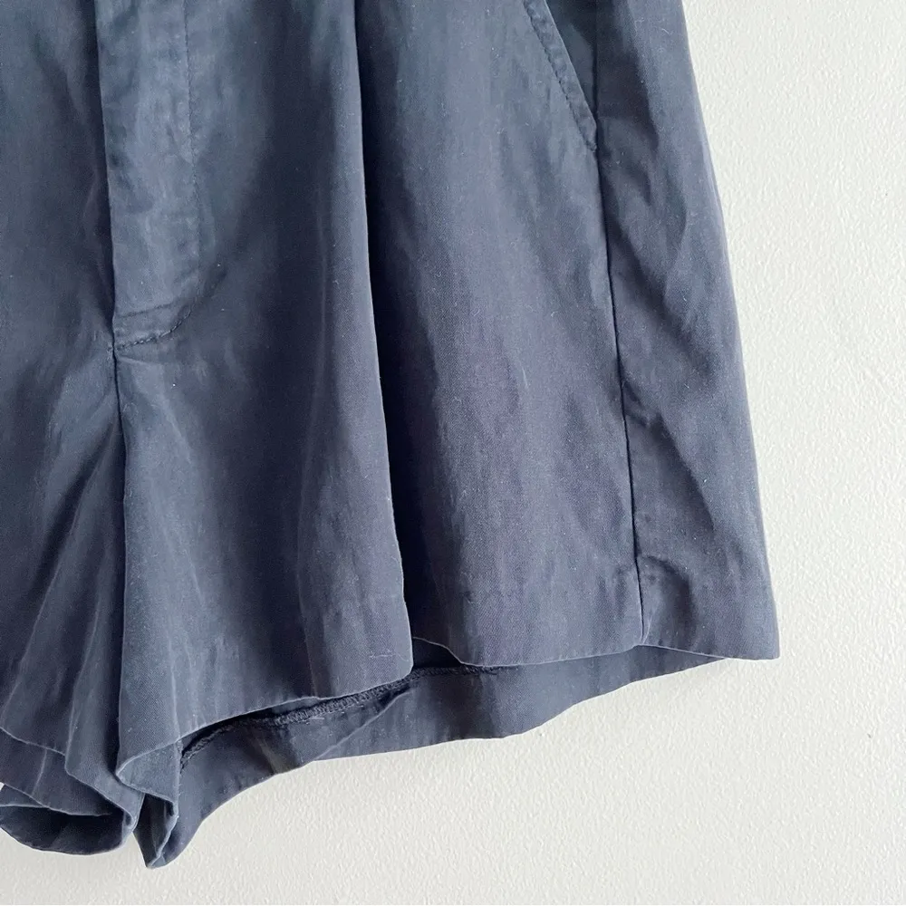 Zara High Waisted Paperbag Shorts in Black/Charcoal Grey,‎ Size Large - Image 5